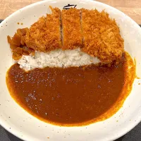 ロースカツカレー🍛|ゆうじ.さん