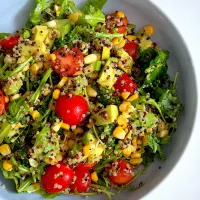 Healthy quinoa avocado tomato salad|12Dragonさん