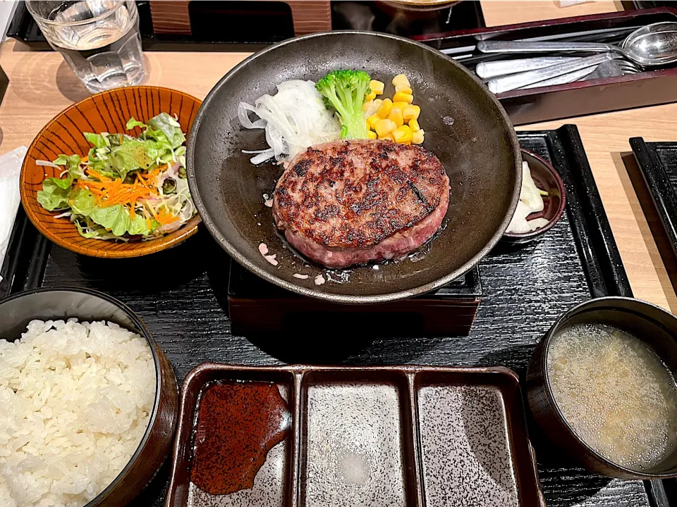 とろけるハンバーグ|キヨさん