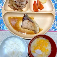 ぶりの照焼きと豚玉炒め|おしゃべり献立さん