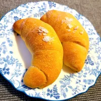 朝は塩パン♪|きなこさん