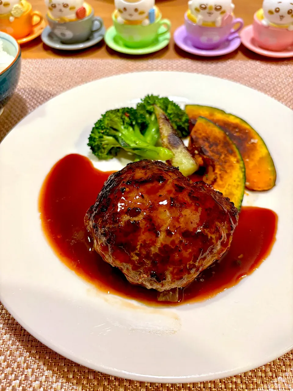 12/8の夜ごはん~母のハンバーグ~|ゆかｕさん