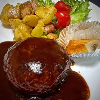 晩御飯　ハンバーグ‼️|サチ😊さん