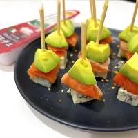 アボカド✖️サーモン✖️ゴルゴンゾーラのピンチョス|susie5さん