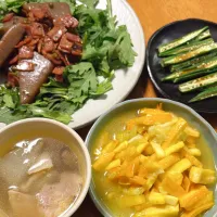 ＊こんにゃくのベーコンステーキとズッキーニ、オクラ♪＊|ultramarineさん