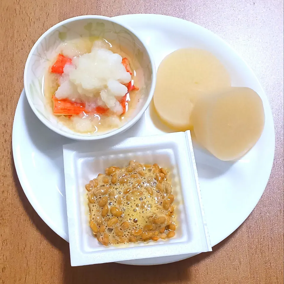 カニカマと大根おろしの酢の物、大根煮、納豆|ナナさん