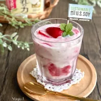 冷凍いちごで豆乳ヨーグルトスムージー🍓❄️