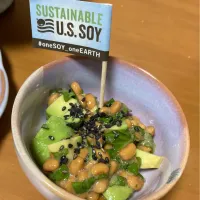 サステナビリティ大豆のつゆだく納豆にアボカド🥑と大葉入れたら美味しかった😋|さくたえさん