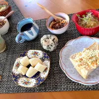 ポテサラ残りをオープンサンド💛|さくたえさん