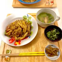 低糖質献立　豚バラとキノコのカレー醤油炒め|Nagashima  Yukoさん