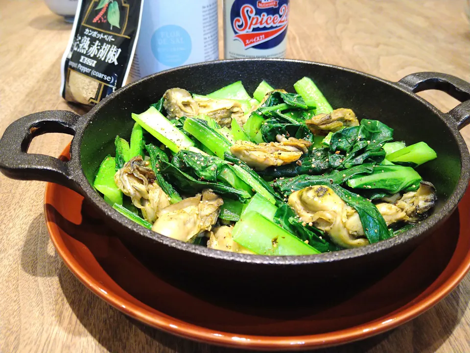 牡蠣と小松菜のプランチャ|古尾谷りかこさん