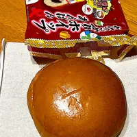 スタッドレスタイヤ注文して来た #おやつ　たっぷりホイップあんぱん|ms903さん