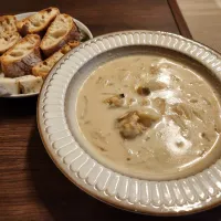 ゴルゴンゾーラクラムチャウダー、バゲット|chiroruさん