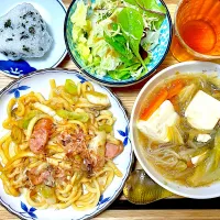 夕飯 焼きうどんなど|ふわふわさん