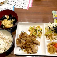 豚ロースの生姜焼き　カレー風味マカロニサラダ　蓮根のきんぴら　大根の柚子サラダ　焼き海苔と卵のすまし汁| おさむん17さん