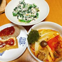 トマト鍋🍅🍲
白和え
近所のおばちゃんに手づくりこんにゃく貰ったので厚揚げと田楽に|naoさん