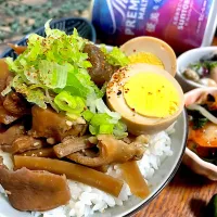 もつ煮込み丼|はるなさん