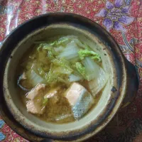 鮭と白菜の味噌鍋