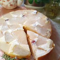 梨のコンポートで米粉のヨーグルトケーキ