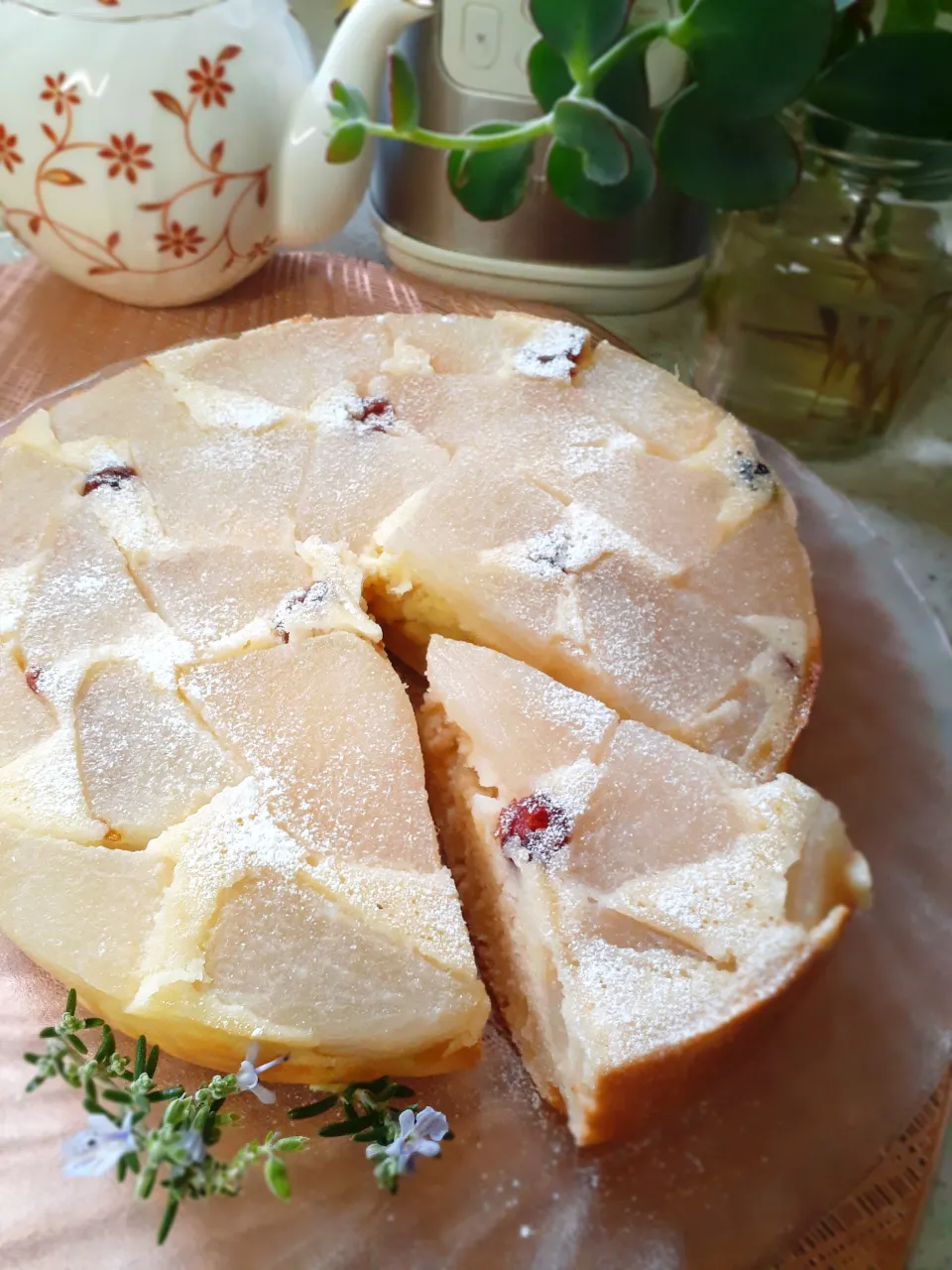 梨のコンポートで米粉のヨーグルトケーキ|fumfumさん