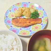 シャケのムニエルのじゃがいも添え|yuika☆さん