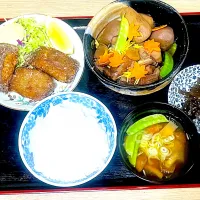 げんげと里芋の煮付け　げんげの唐揚げ|銀蔵じいちゃんさん