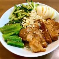 Mien Ga Tron(春雨の汁なし鶏肉混ぜ麺)|リフルシャッフルさん