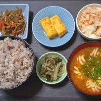 今日の朝ごはん（十五穀ごはんにズワイガニのフレーク、厚焼き玉子、きんぴらごぼう、タラの白子のみそ汁、刻みすぐき）|Mars＠釜飯作り研究中さん