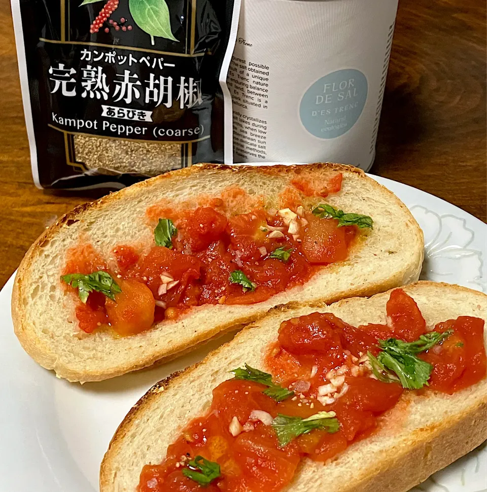 パン・コン・トマテ🍅|ななごさん