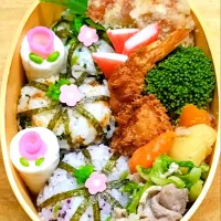 おにぎり弁当🍱|にゃん(=^・^=)さん