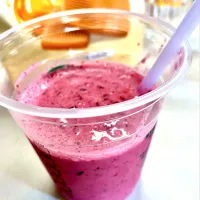 Yogourt Blueberry Smoothie| gonbenさん