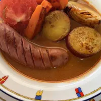 スープカレー❣️残り野菜を使って。そして残ってたソーセージを使って😊|tamemitiさん