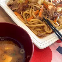 焼きうどん|𝕒𝕚. 𝕜𝕠𝕞ᵕ̈*さん