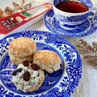 ゴルゴンゾーラ ドルチェ&ラムレーズンのスコーンサンド|紅茶とお菓子と時々ごはんさん