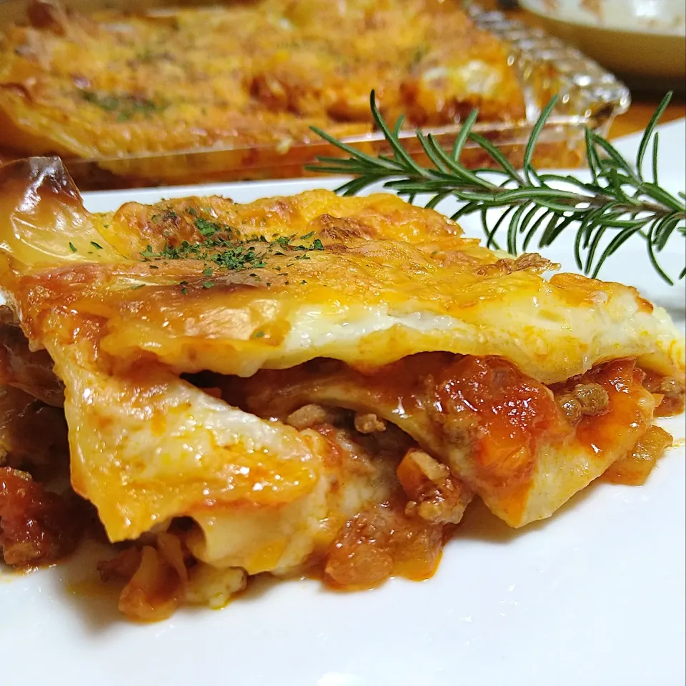 茹でないラザニアシートで美味しいラザニア☺️|とまと🍅さん