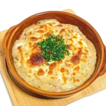 Snapdishの人気料理写真:【簡単！濃厚！安定激ウマ🎯】紅ズワイガニ🦀のドリア🤤