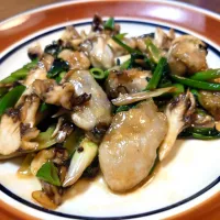 牡蠣とほうれん草のオイスターソース炒め(*^^*)|しーPaPaさん