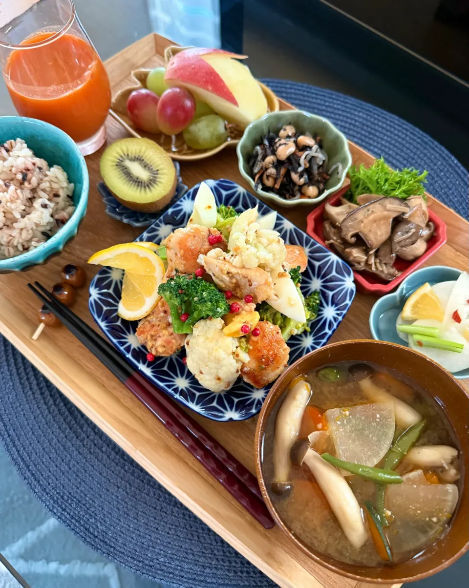 ゆかりさんの料理  メインは冬野菜と鶏胸肉のハニーマスタード和え🐝|ゆかりさん