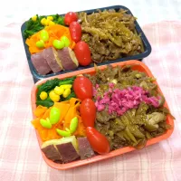 牛ごぼうきのこ丼弁当♥|みちゅあしさん