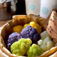 カラフルカリフラワーの蒸篭蒸し♨️|9421beruさん