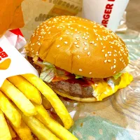 バーガーキング🍔ワッパーチーズバーガー🍔|ナナさん
