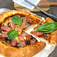 🍕ポルチーニピザ🧀|manaさん