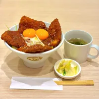 本日開店タレカツ屋さん|にゃあ（芸名）さん