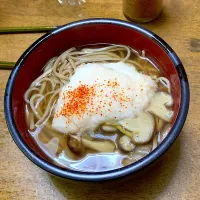 温かいとろろ蕎麦|みんみんさん