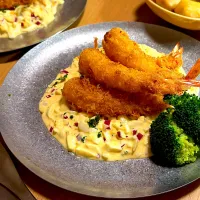 タルタルを食べるためのエビフライ🍤