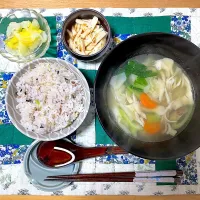 ワンタンスープ| ゆさんさん