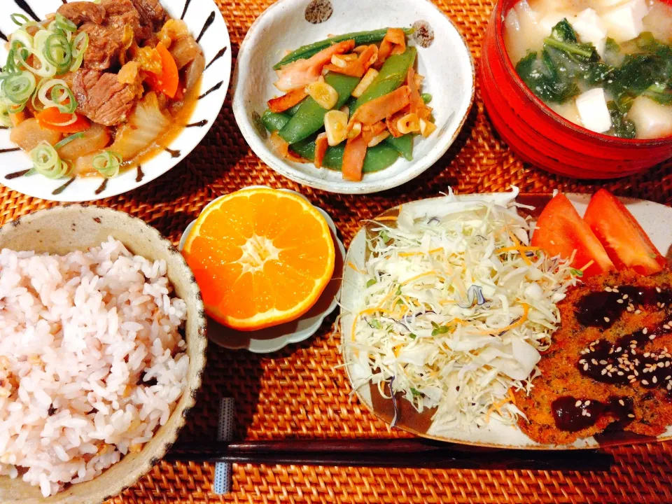 青海苔鯵フライ、牛すじ煮込み、スナップエンドウのペペロンチーノ、お味噌汁、十六穀米、みかん🍊|samさん