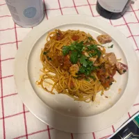 スパゲッティ・アラ・トンノ・ロッソ
鮪のパスタ|KimaLABOさん