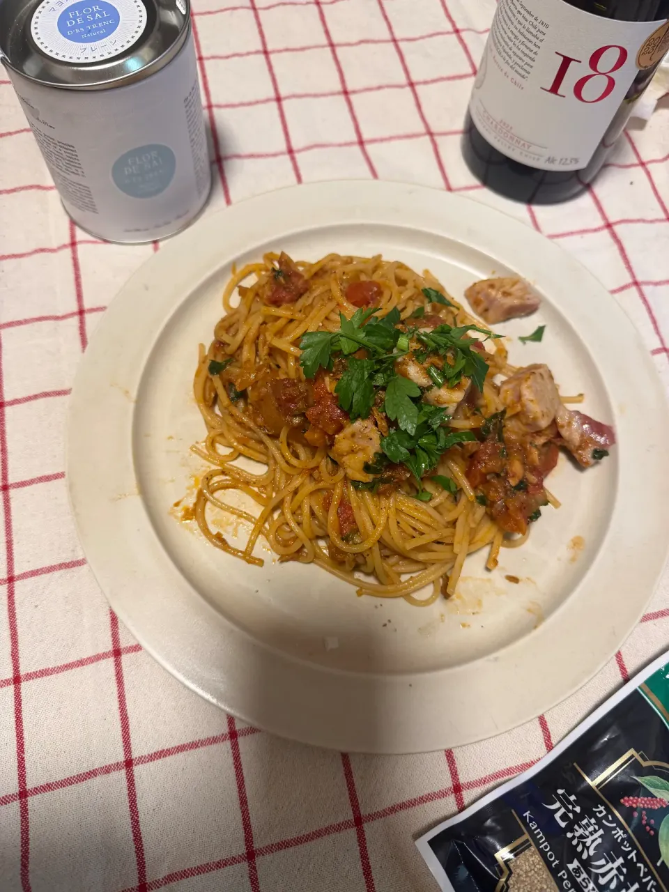 スパゲッティ・アラ・トンノ・ロッソ
鮪のパスタ|KimaLABOさん