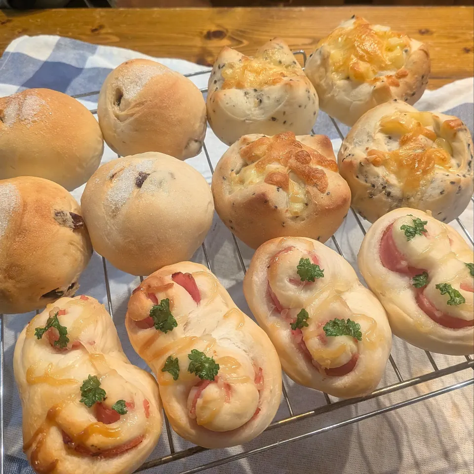 ハムパン、ごまチーズパン、レーズンシュガーパン|ankoさん